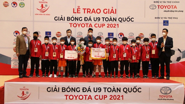 SLNA vô địch giải BĐ U9 toàn quốc Toyota Cup 2021