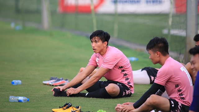 Văn Hậu thể hiện thế nào trong ngày trở lại Hà Nội FC?