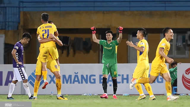 TM Văn Hoàng: ‘Báu vật bị bỏ quên’ của ông Park trên sân Hàng Đẫy?