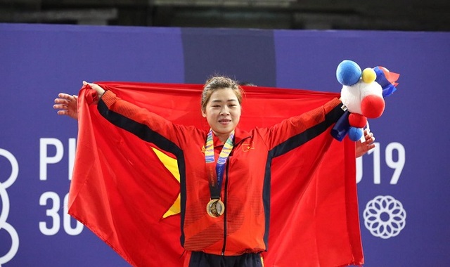 Hoàng Thị Duyên giành HCV SEA Games sau chiến thắng tuyệt đối ở nội dung cử tạ 59kg