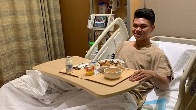 Từ Philippines, các tuyển thủ Việt Nam chúc mừng Xuân Mạnh sau ca phẫu thuật