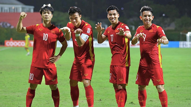 CĐV thích thú với màn ăn mừng kiểu ‘ma sói’ của tuyển thủ Việt Nam
