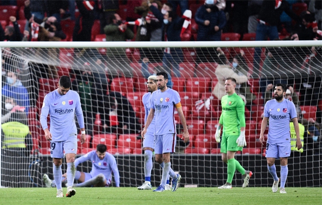 Ket qua bong da, cup nha vua tay Ban Nha, Real Madrid đi tiếp, Barcelona bị loại, elche 1-2 Real Madrid, Bilbao 3-2 Barcelona, kết quả bóng đá Tây Ban Nha, Real, Barca