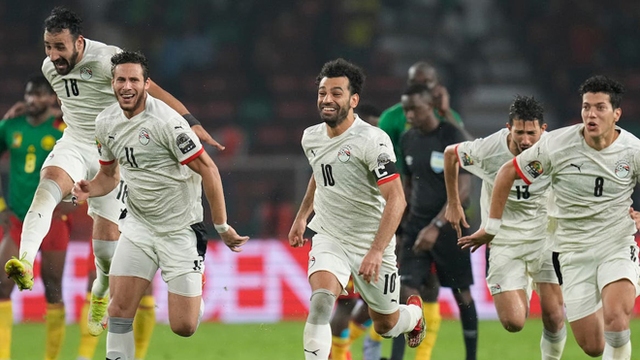 Bóng đá hôm nay 4/2: Salah gặp Mane ở chung kết AFCON, Real bị loại khỏi Cúp Nhà Vua