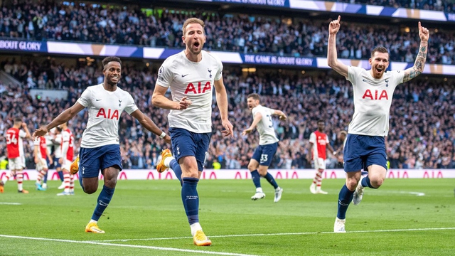 Harry Kane tỏa sáng, Tottenham vùi dập Arsenal