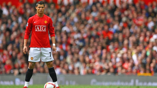 Fan Man United ‘phát cuồng’ trước tin Ronaldo muốn rời Real Madrid