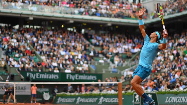 TENNIS ngày 30/5: Tay vợt vô danh gây sốc. Nadal thắng trận thứ 80 ở Roland Garros