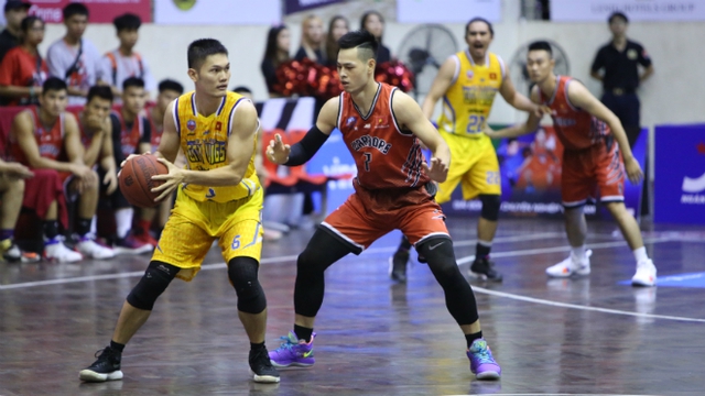 VBA 2018: Dứt điểm chính xác, Thang Long Warriors 'bắn hạ Đại bàng'