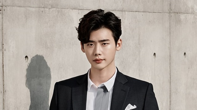 Lee Jong-suk vượt mặt đàn anh, là sao nam ‘nóng’ nhất Hàn Quốc hiện nay