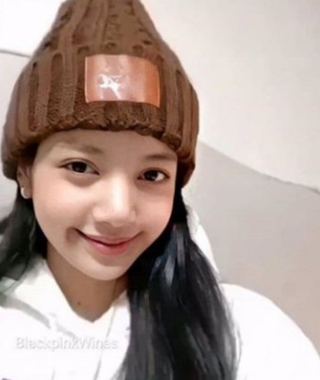 Blackpink, Jennie, Rose, Lisa, Jisoo, Blackpink mặt mộc, Mặt mộc sao Blackpink, cách trang điểm của Blackpink, nhan sắc của Blackpink, vẻ đẹp của Blackpink