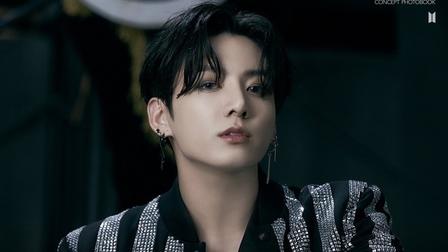 Điểm Jungkook BTS từ khi chập chững đến 25 tuổi không thay đổi