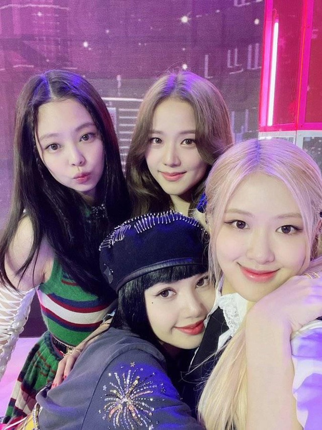 blackpink, lisa, jennie, rose, jisoo, sức khỏe lisa, sức khỏe blackpink, lisa phục hồi, blackpink hoạt động trở lại, blackpink 2021, lisa 2021, blackpink covid-19