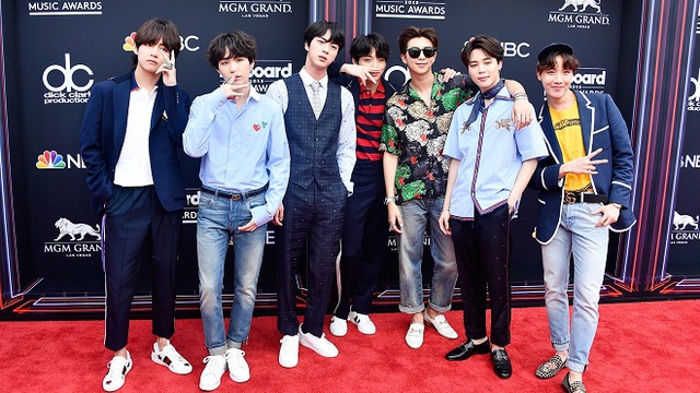 Không có BTS, giải Billboard 2022 vắng tanh khán giả