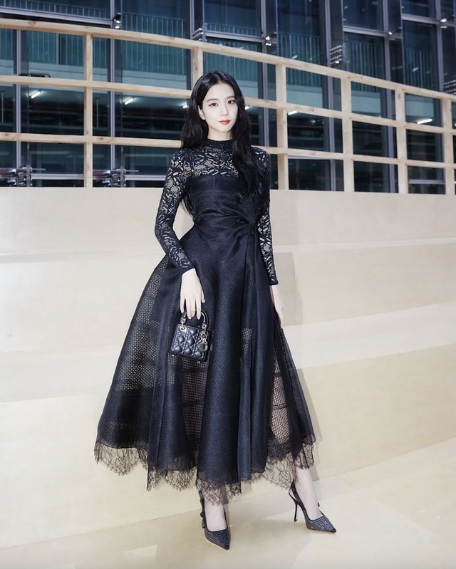 Blackpink, Jisoo, Jisoo Style, Jisoo outfit, Jisoo rung động bạn gái, Jisoo phong cách hè 2022, Blackpink 2022 style, Blackpink outfit 2022, Jisoo girlfriend vibe