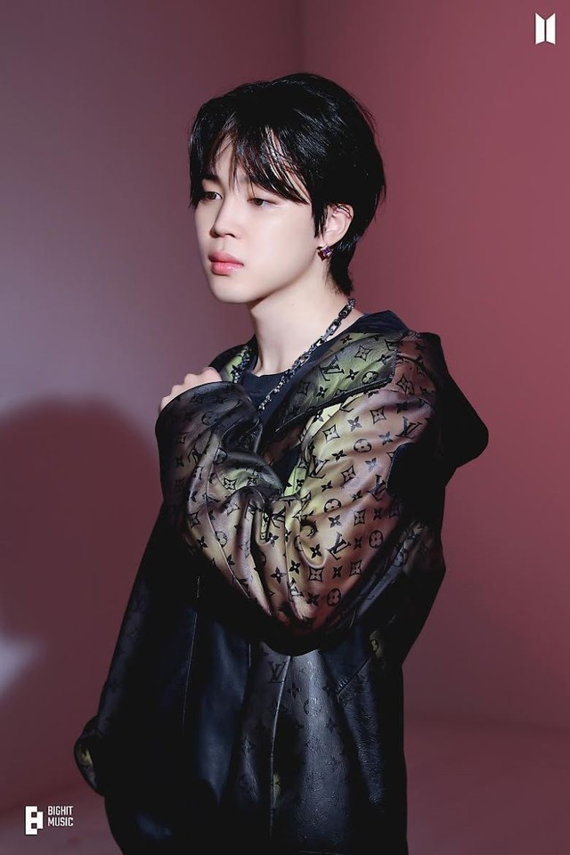 BTS, Jimin, Jimin muốn trần trụi hơn, Jimin chương 2, Jimin solo, Jimin sexy, Jimin abs, Jimin shirtless, Jin, J-Hope, Jungkook, RM, Suga, V, BTS Chương 2