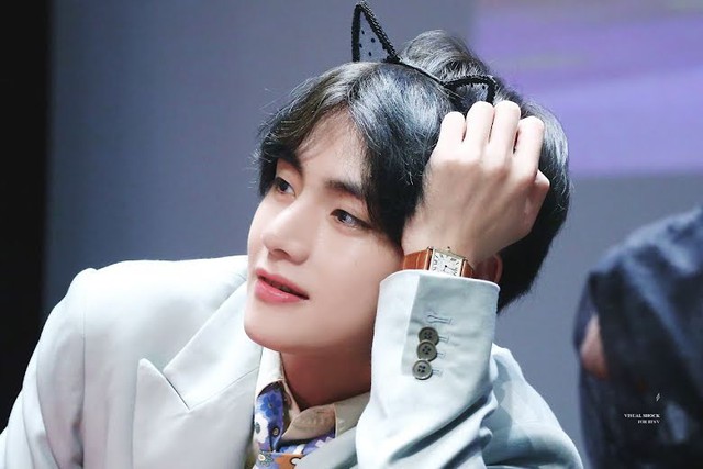 BTS, V BTS, V BTS flirt, V BTS tán tỉnh, V BTS Weverse, Weverse dịch tự động, V BTS biến thái Jin, Jimin, J-Hope, RM, Suga, V BTS cute, V BTS sexy