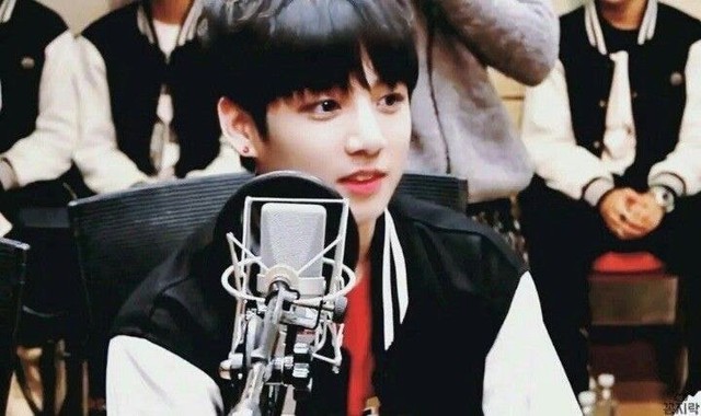 BTS, Jungkook, tân binh giống Jungkook, em gái ruột Jungkook, Jungkook look alike, Jungkook rabit, Kep1er, Yeseo, BTS Chương 2, BTS solo, Jin, Jimin, J-Hope, RM, Suga, V