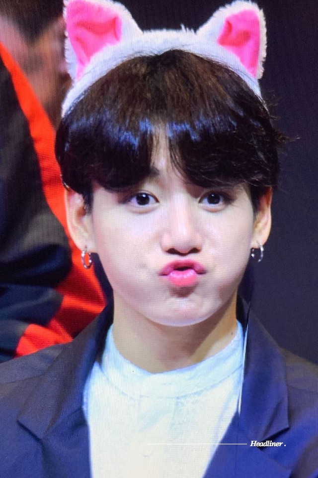 BTS, Jungkook, Jungkook khẳng định chủ quyền, Jimin là của Jungkook, V là của Jungkook, Jimin, V, Vkook, Vmin, JiKook, BTS Funny, Jin, J-Hope, RM, Suga, Jungkook cute