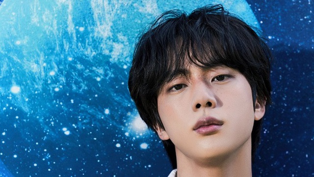 Jin BTS đẹp trai cứu cả bộ ảnh solo ‘The Astronaut’