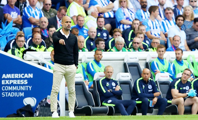 Thời trang của Pep Guardiola che mờ cả chiến thắng của Man City