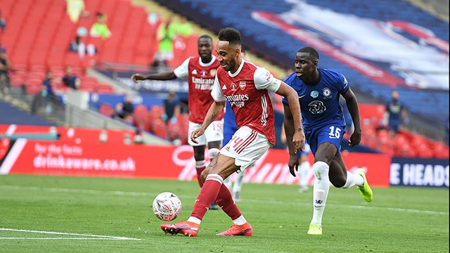 Video bàn thắng Arsenal 2-1 Chelsea: Aubameyang rực sáng, Pháo thủ lên ngôi