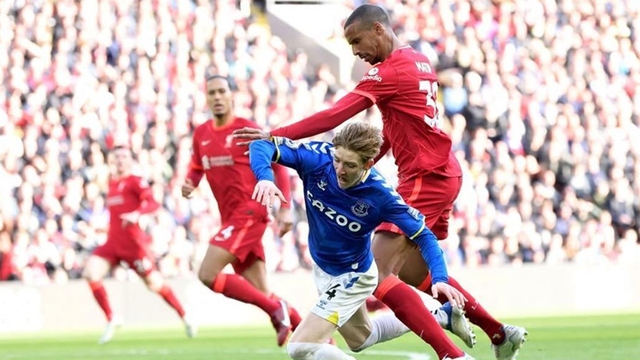 Kết quả bóng đá, Liverpool vs Everton, kết quả Liverpool vs Everton, video Liverpool vs Everton, kết quả Ngoại hạng Anh, Liverpool được thiên vị, Liverpool thoát phạt đền