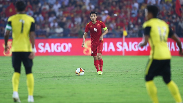 U23 Việt Nam 1-0 U23 Malaysia: Hùng Dũng vẫn luôn là cánh chim không mỏi