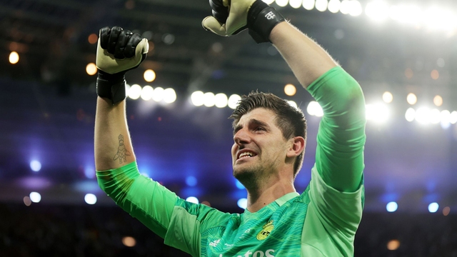 Thibaut Courtois: Hung thần đích thực của Liverpool