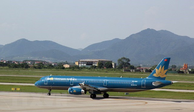 Vì sao máy bay Vietnam Airlines hạ cánh lệch vị trí tại sân bay Nội Bài?