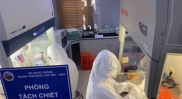 Bộ Quốc phòng điều 3 xe xét nghiệm PCR hỗ trợ tỉnh Tây Ninh chống dịch 