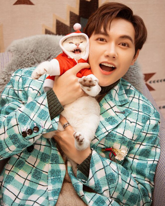 Cara, Jsol, MV Santa Baby Mistletoe, Cara Noway, Noway Cara, Cara là ai, Noway là ai, Ca sĩ Jsol, Jsol là ai, Cara Jsol, Cara Noway chia tay, Cara Noway hẹn hò, noway cara