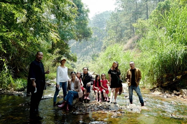 Con gái Đoan Trang. Bé Sol con gái Đoan Trang. Em là bông hồng nhỏ, , nhạc sĩ Trịnh Công Sơn, con gái Đoan Trang bé Sol, Doan Trang, con gai Doan Trang, xem MV Em là bông hồng nhỏ