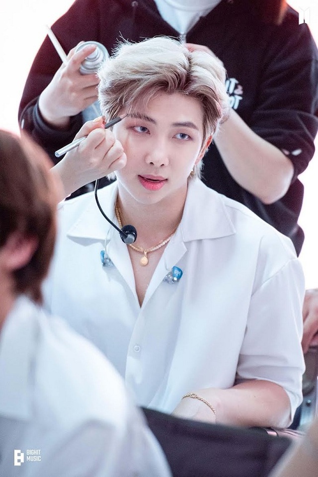 BTS, RM, RM BTS, BTS RM, BTS trưởng nhóm, thủ lĩnh BTS, sinh nhật RM, ngày sinh RM BTS, loạt ảnh RM BTS, IQ RM, IQ RM BTS, RM BTS đa tài, Jungkook, Suga, Jin, Jimin