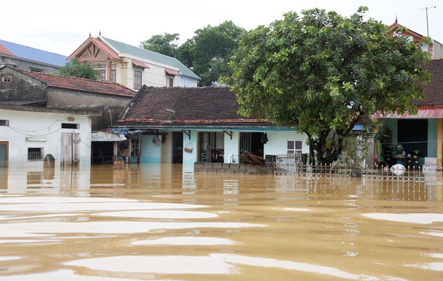 Hàng loạt hồ thủy điện xả lũ có ảnh hưởng đến vùng ngập lụt Chương Mỹ, Hà Nội?