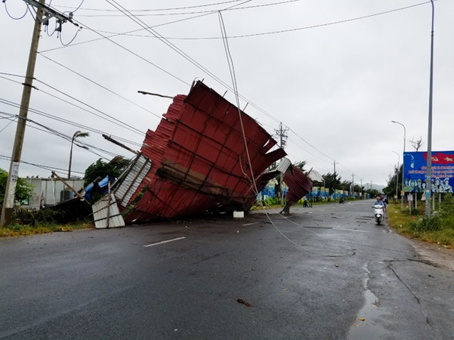 Bão số 9, Tin bão số 9, Cơn bão số 9, Tin bão, Tin bão mới, Bão số 9 năm 2018, không khí lạnh, dự báo thời tiết, đường đi bão số 9, tin bão khẩn cấp, cường độ bão số 9