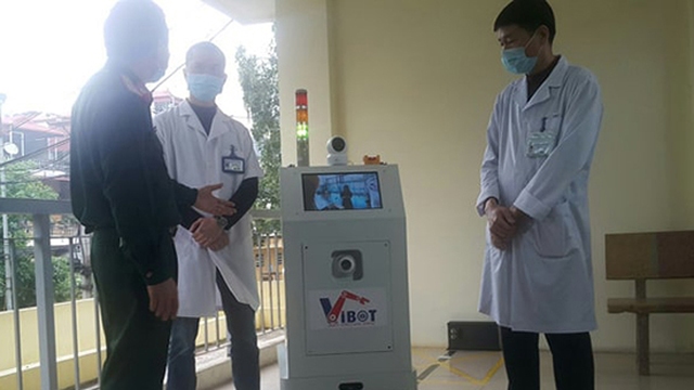 Dịch COVID-19: Chế tạo thành công robot vận chuyển trong các khu vực cách ly có nguy cơ lây nhiễm cao