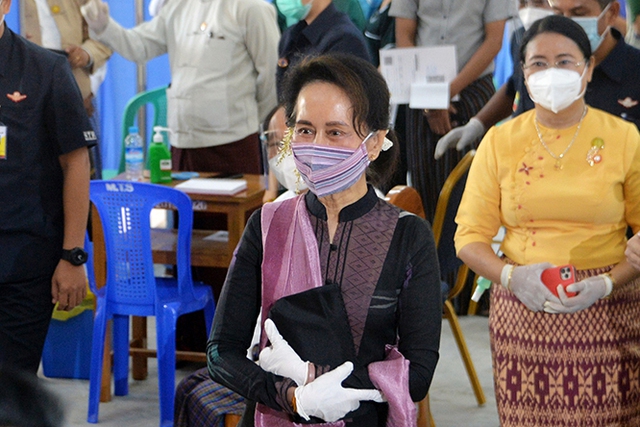 Myanmar: Nhà lãnh đạo Aung San Suu Kyi, Tổng thống Win Myint bị bắt