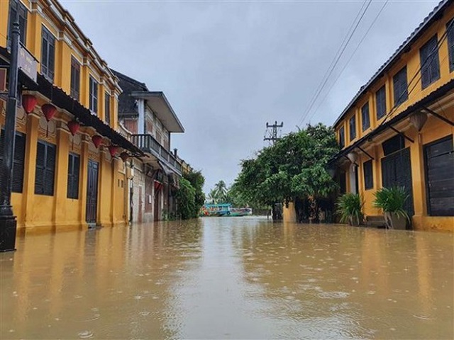 Bão số 5, Tin bão, Tin bão số 5, Cơn bão số 6, Tin bão mới nhất, Tin bão mới, tin bão mới nhất cơn bão số 5, bão số 5 cập nhật, bão số 5 mới nhất, tin bão khẩn cấp