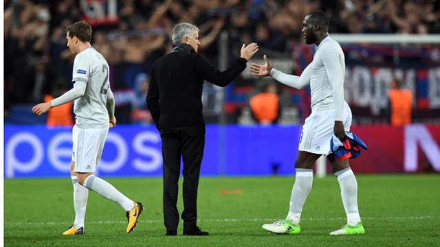 Jose Mourinho bị nghi ngờ 'bày trò' vụ Lukaku chấn thương