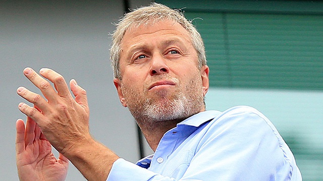 Abramovich bị 'đóng băng' tài sản, không thể bán Chelsea