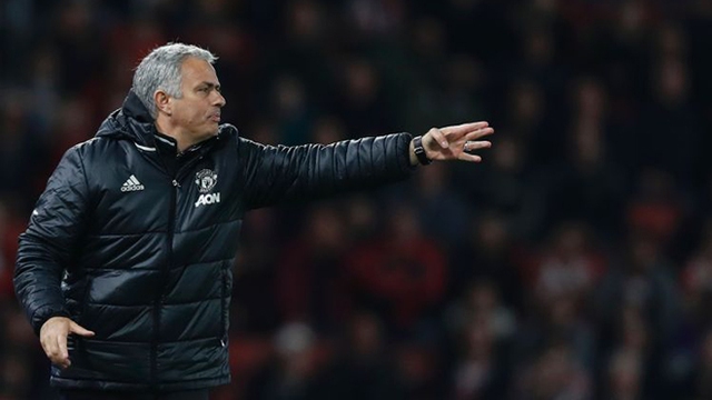 Mourinho đang phản bội lại lịch sử Man United?