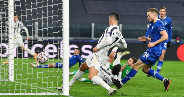 Ronaldo, Cristiano Ronaldo, Ronaldo tri ân CĐV, Ronaldo đạt mốc 750 bàn, Cúp C1, Juventus vs Dinamo Kiev, Champions League, Kết quả Cúp C1, Kết quả Champions League, CR7, MU