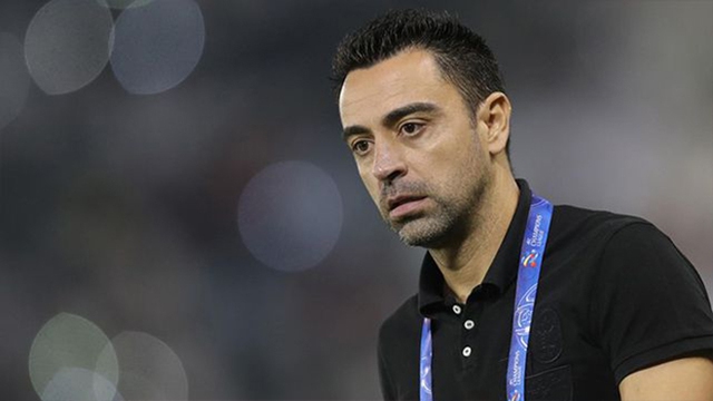 Xavi chính thức trở lại làm HLV Barcelona