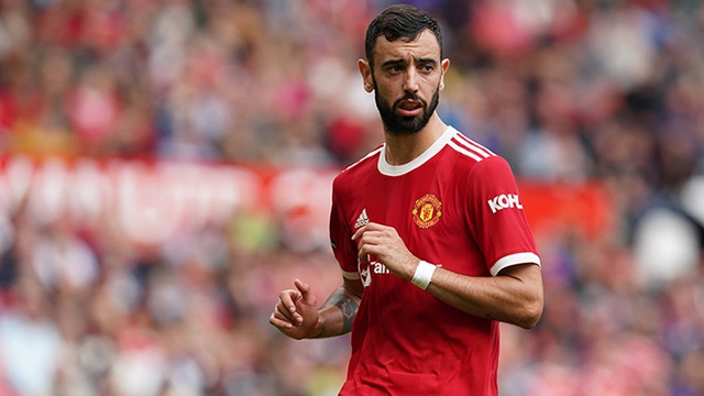 Tin MU 21/1: Bruno Fernandes sẽ gia hạn hợp đồng, MU nhắm trung vệ của Barcelona