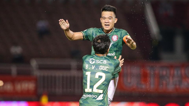 TRỰC TIẾP bóng đá Hà Tĩnh 0-0 TPHCM: Tiến Dũng ra sân (Hiệp 1)