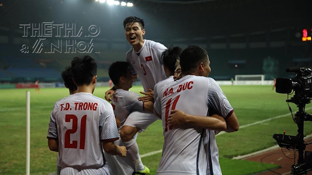 Anh Đức định cởi áo ăn mừng trước thềm ‘bàn thắng vàng’ của U23 Việt Nam