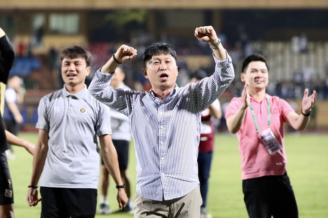 Hà Nội FC có thể nhận Cúp vô địch trên sân Hàng Đẫy - Ảnh 1.