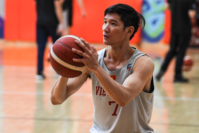 Nội binh xuất sắc nhất VBA 2019 trở lại tập luyện, háo hức chờ ngày ra quân tại FIBA Asia Cup 2025 - Ảnh 3.