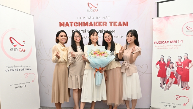 Hẹn hò online hạ nhiệt: Cơ hội đầy tiềm năng của những ông mai, bà mối ‘chạy bằng cơm’ - Ảnh 2.