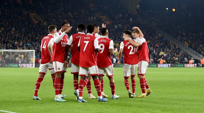 Wolves 0-2 Arsenal: Odegaard lập cú đúp, Arsenal xây chắc ngôi đầu - Ảnh 1.